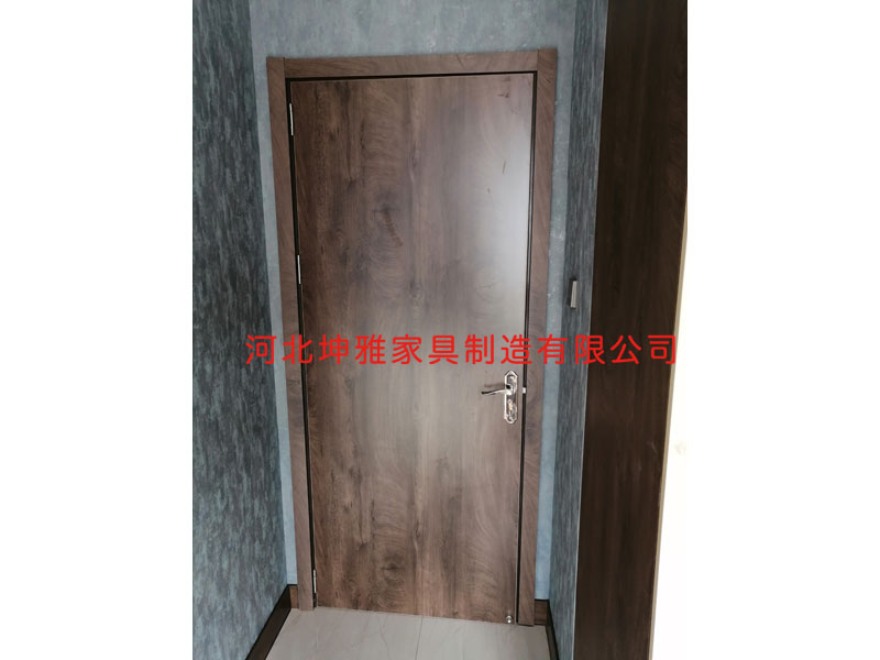 定制門(mén)和踢腳線-河北民用家具廠家